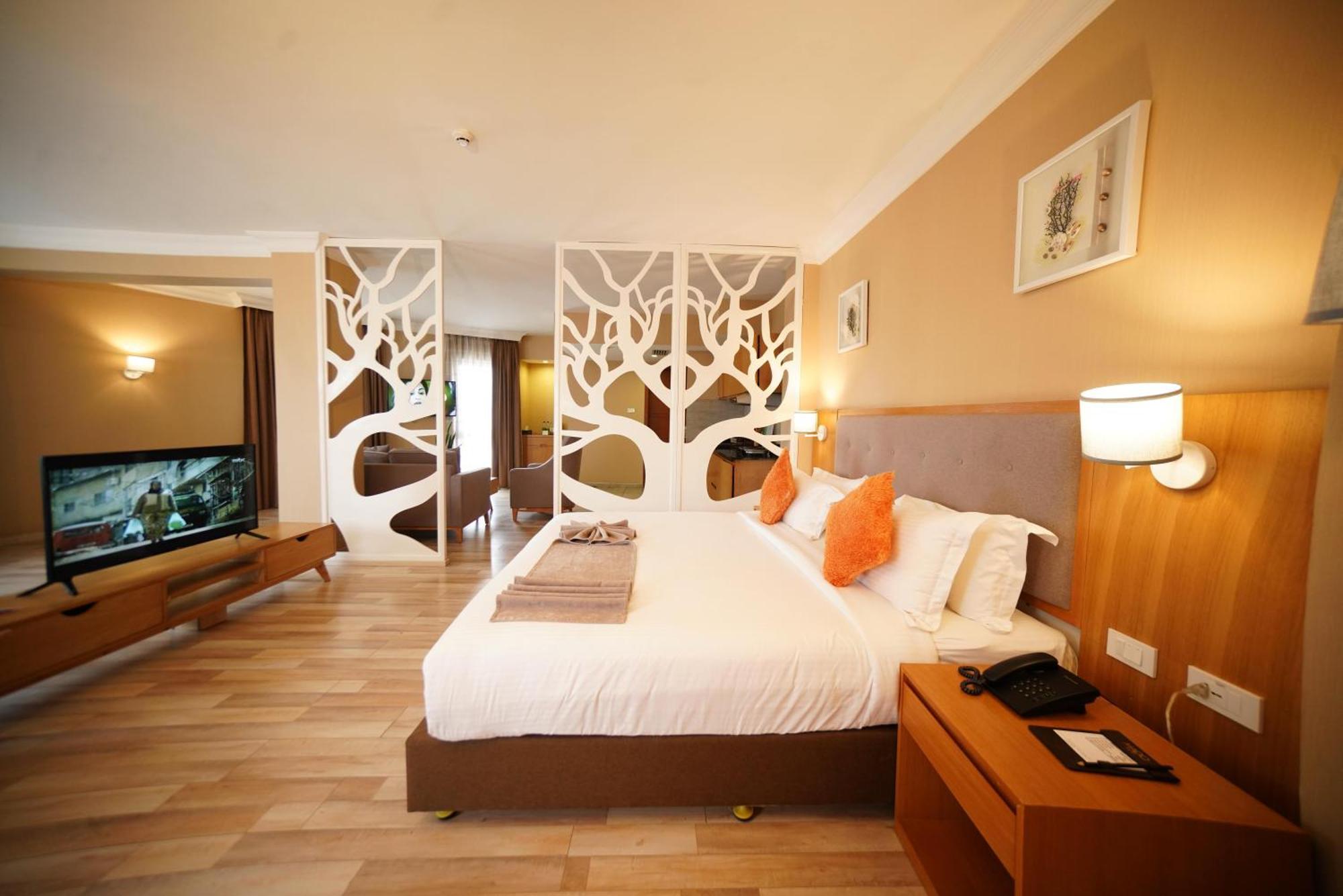 Mado Hotel Адис Абеба Екстериор снимка